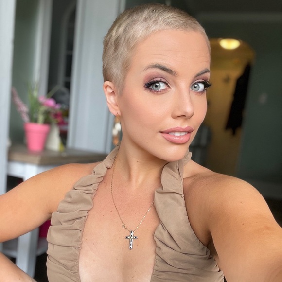 Meet your Posher, Amanda-ellen - Picture 4 of 4